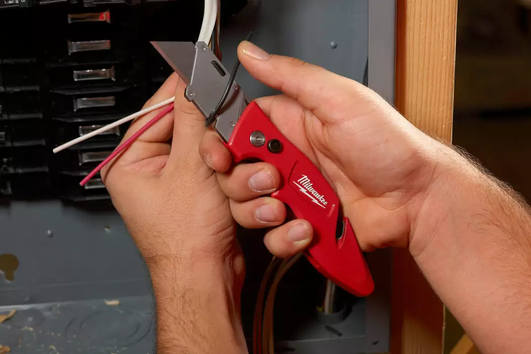 Milwaukee FASTBACK⢠Utility Knife, Model 48-22-1901 - Image 11