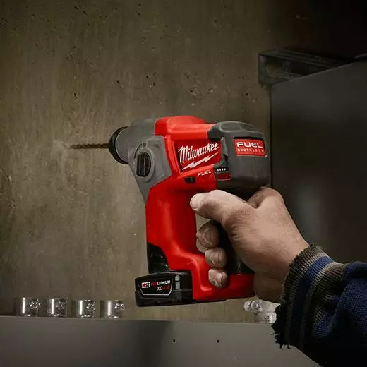 Milwaukee M12 FUEL™ 5/8 In. SDS Plus Rotary Hammer Kit, Model 2416-22XC* - Image 3