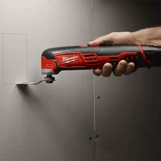 Milwaukee M12™ Multi-Tool Kit, Model 2426-22* - Image 4