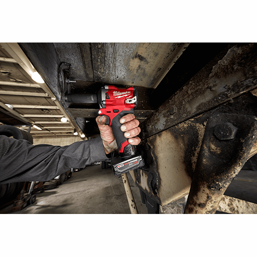 Milwaukee M12™ FUEL™ Stubby 1/2 In. Impact Wrench Kit, Model 2555-22* - Image 5