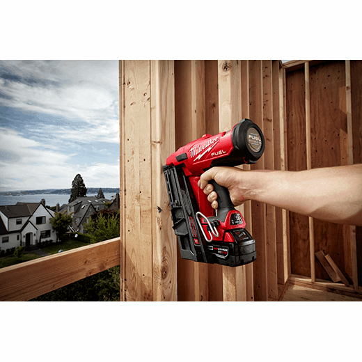 Milwaukee M18 FUEL™ 30 Degree Framing Nailer Kit, Model 2745-21* - Image 4