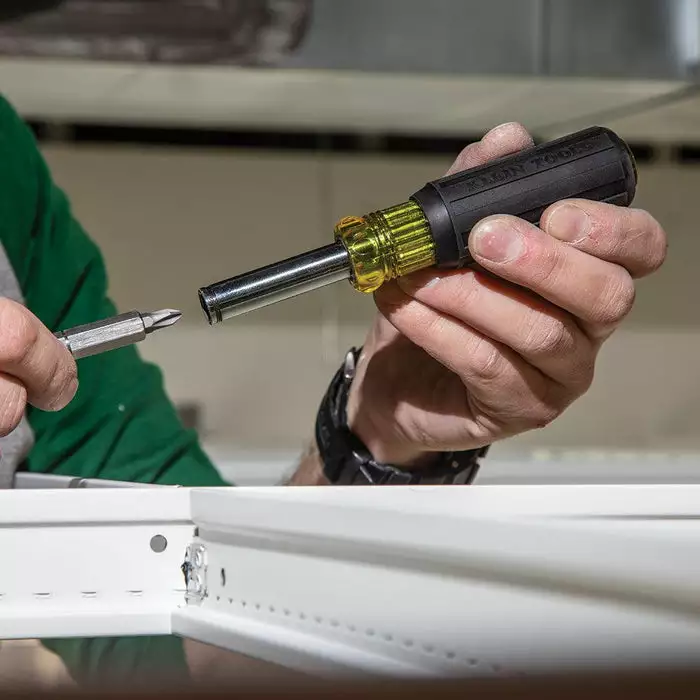 Klein Tools 11-in-1 Magnetic Screwdriver / Nut Driver, Model 32500MAG - Image 7