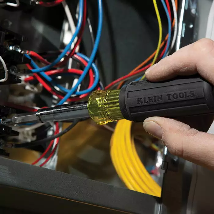 Klein Tools 11-in-1 Magnetic Screwdriver / Nut Driver, Model 32500MAG - Image 8