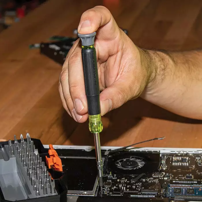 Klein Tools All-in-1 Precision Screwdriver Set With Case, Model 32717 - Image 7