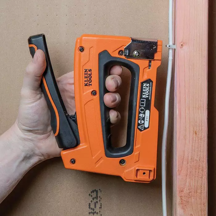 Klein Tools Loose Cable Stapler, Model 450-100 - Image 9
