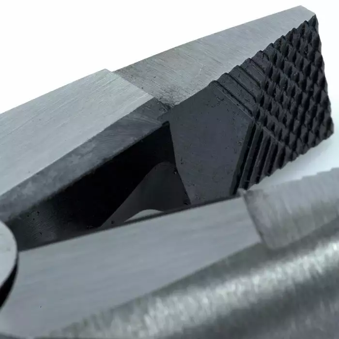 Klein Tools 9-Inch New England Nose, Lineman's Pliers, Model D213-9NE - Image 5