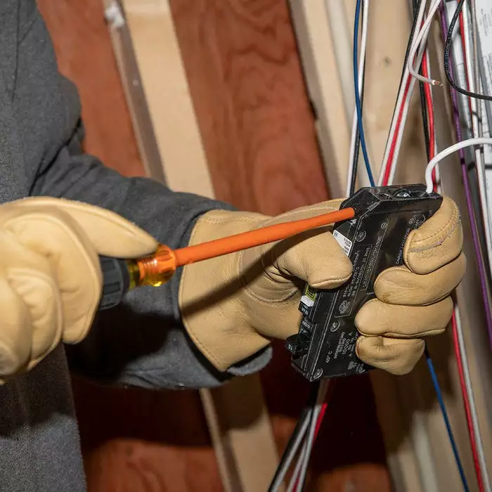 Klein Tools 6-Piece Slim-Tip Insulated Screwdriver Set, Model 33736INS* - Image 6