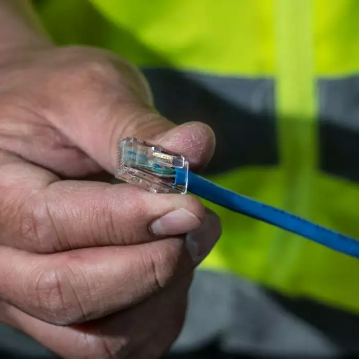 Klein Tools Pass-Thru Modular Data Plugs, RJ45-Cat6, 200-Pack, Model VDV826-763* - Image 4